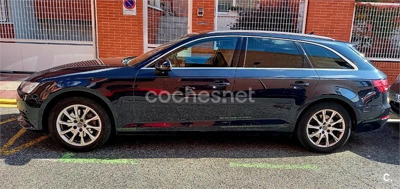 Usado Audi A4 Design 150 CV (110 kW) 2017 Azul Familiar