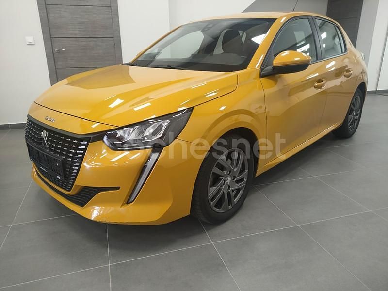 Amarillo Usado 2021 Peugeot 208 Allure Utilitario | 14.000 € (Un poco caro) - Imagen 1/4