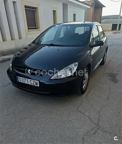 Usado Peugeot 307 110 CV (80 kW) 2005 Negro Berlina
