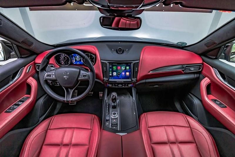 Usado Maserati Levante 275 CV (202 kW) 2017 Negro SUV