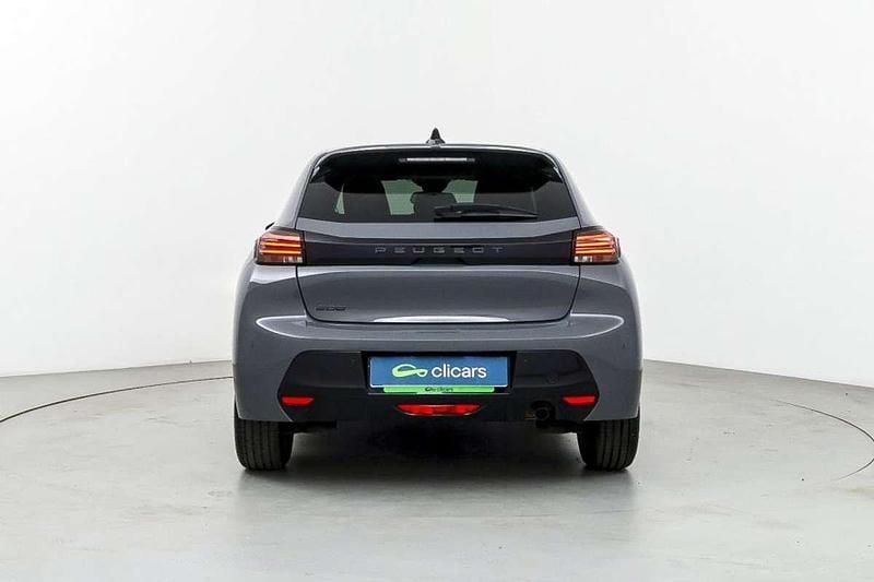 Usado Peugeot 208 Allure 102 CV (75 kW) 2025 Gris Utilitario