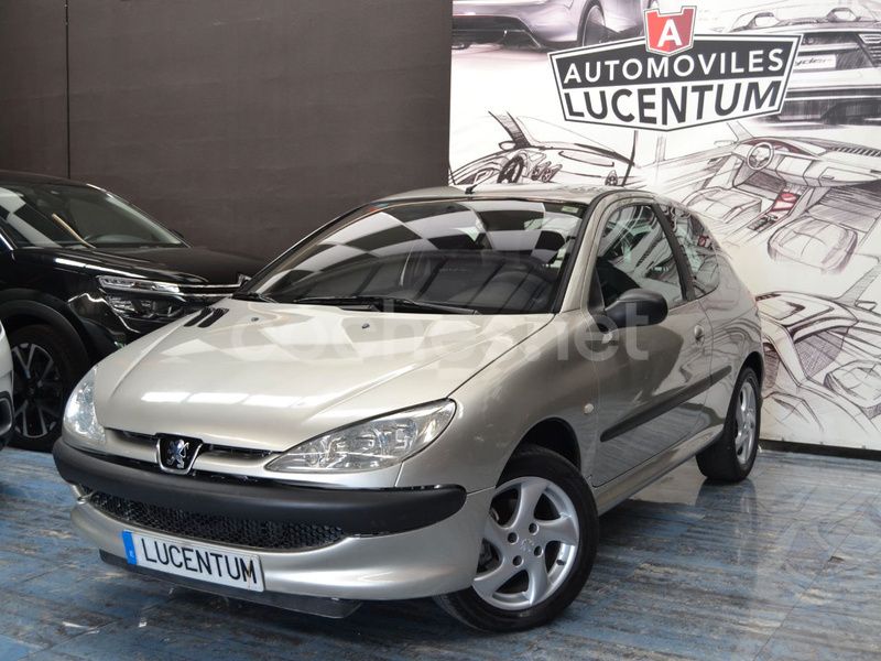 Gris / plata Usado 2004 Peugeot 206 Berlina | 3500 € (Caro) - Imagen 1/4