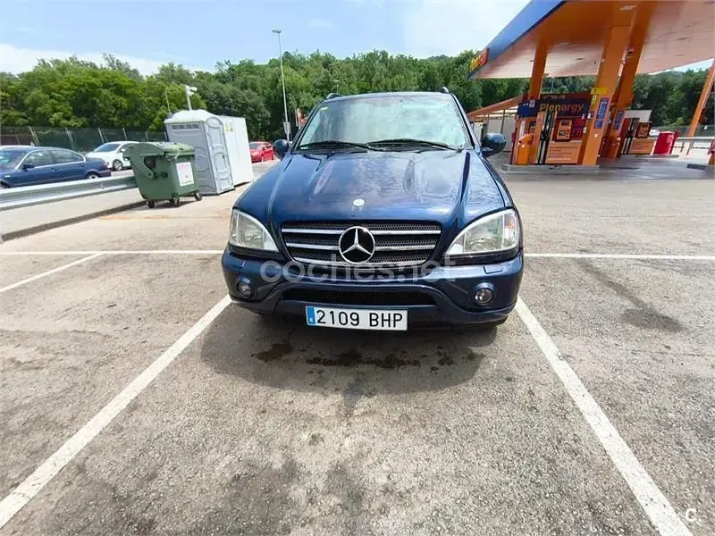 Usado Mercedes ML55 AMG AMG 347 CV (255 kW) 2000 Azul SUV