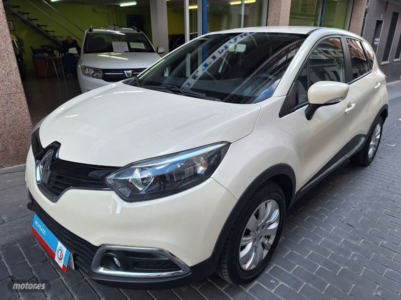 Blanco Usado 2014 Renault Captur Intens SUV | 11.770 € (Precio justo) - Imagen 1/4