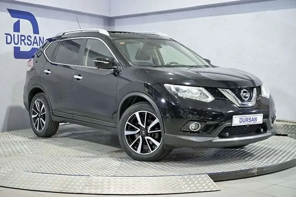 Usado Nissan X-Trail N-Connecta 177 CV (130 kW) 2017 Negro SUV