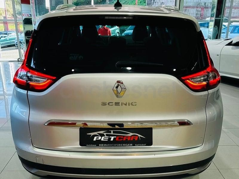 Usado Renault Grand Scénic IV LIMITED 130 CV (95 kW) 2017 Gris / plata Monovolumen