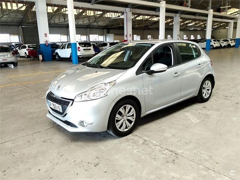 Usado Peugeot 208 Access 82 CV (60 kW) 2015 Gris / plata Utilitario