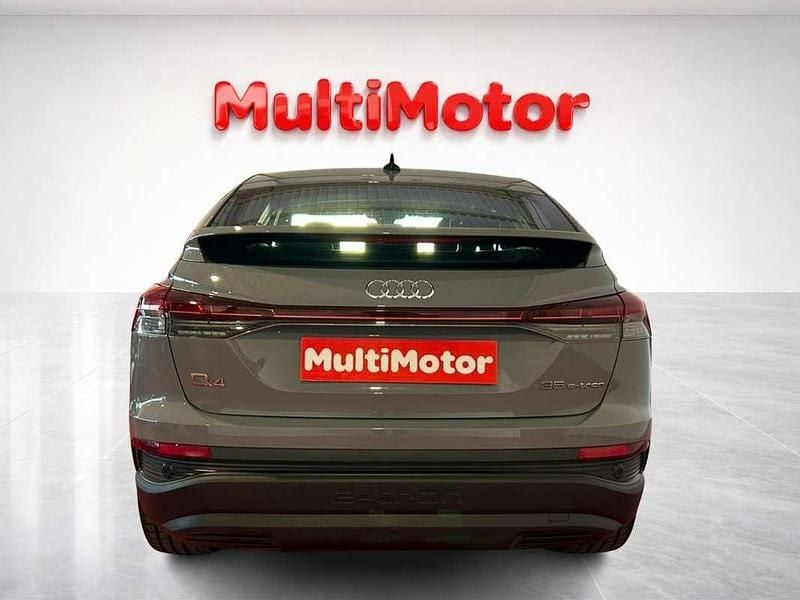 Usado Audi Q4 e-tron 125 kW (170 HP) 2022 Cinzento SUV