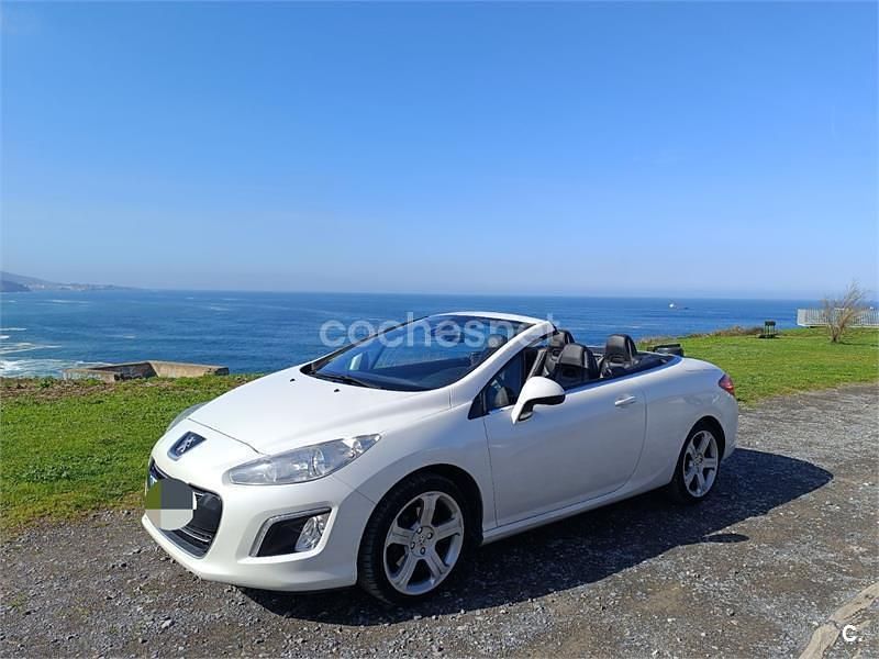 Usado Peugeot 308 CC Active 163 CV (119 kW) 2014 Blanco Descapotable