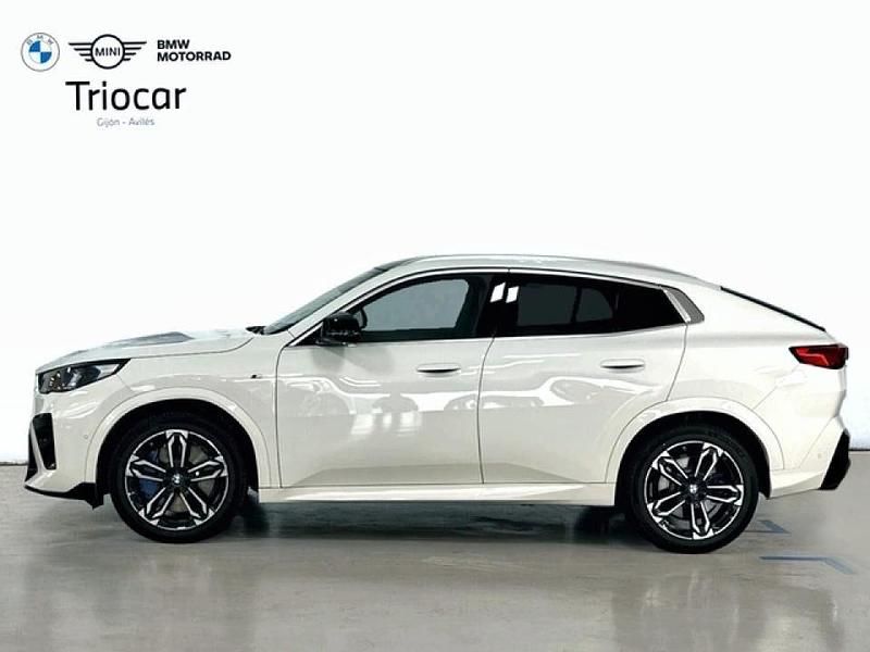 Usado BMW X2 Comfort Edition 300 CV (220 kW) 2024 Alpinweiss (sólido) SUV