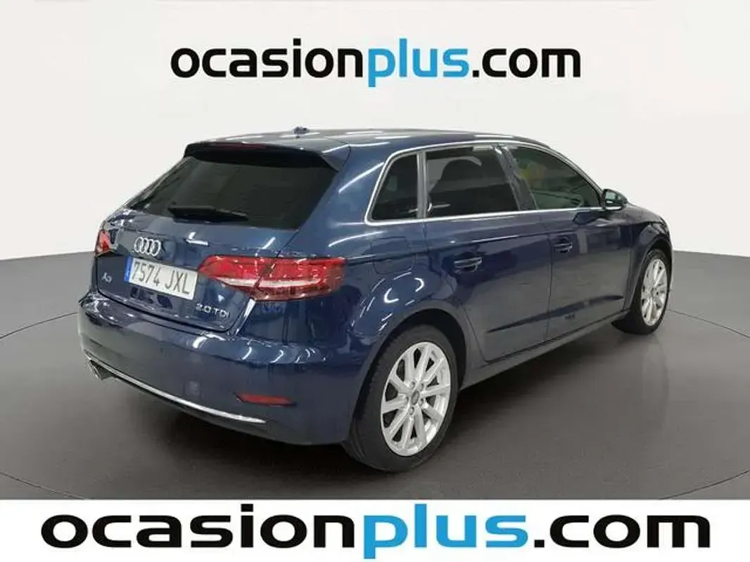 Usado Audi A3 Sportback Design 150 CV (110 kW) 2017 Azul Utilitario