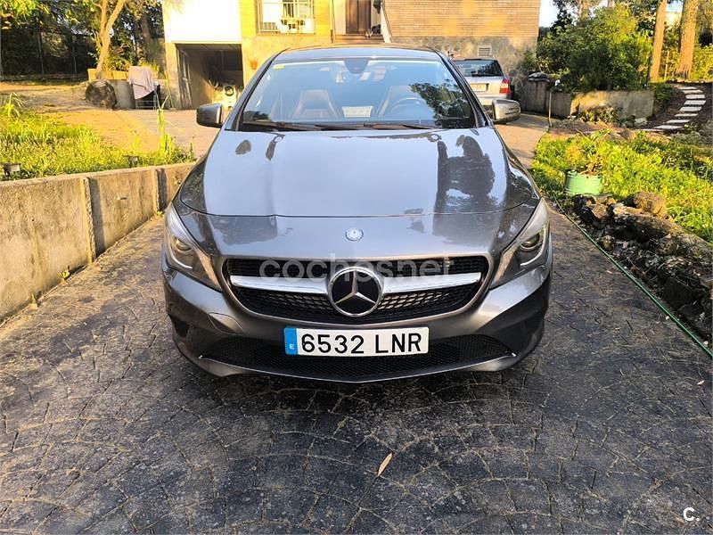 Occasion Mercedes CLA200 Shooting Brake 136 PK (100 kW) 2016 Grijs Stationwagen