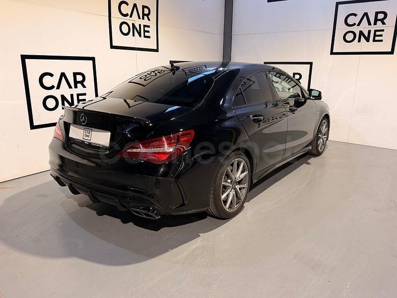 Käytetty Mercedes CLA45 AMG AMG 381 HP (280 kW) 2016 Musta Sedan