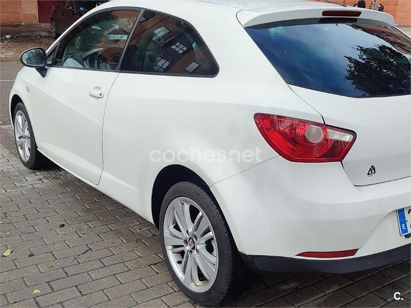 Usado Seat Ibiza SC Copa 90 CV (66 kW) 2010 Blanco Utilitario