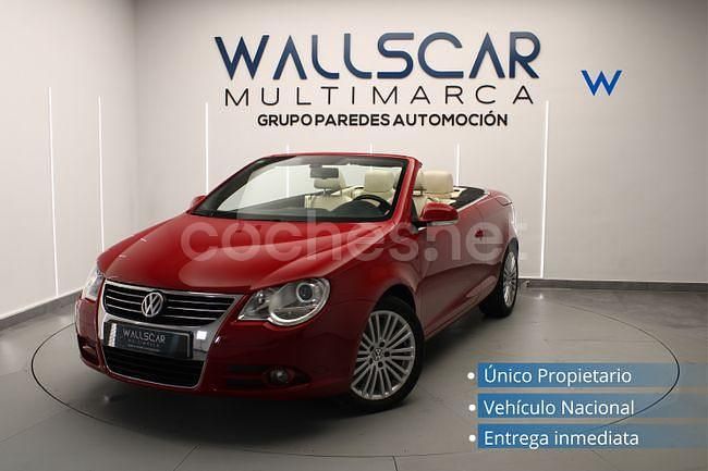 Usado VW Eos Individual 140 CV (102 kW) 2007 Rojo Descapotable