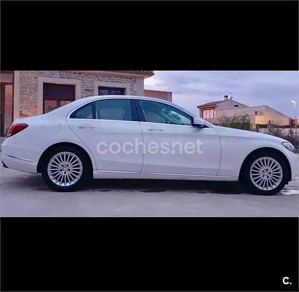 Usado Mercedes C220 Exclusive 170 CV (125 kW) 2015 Blanco Berlina