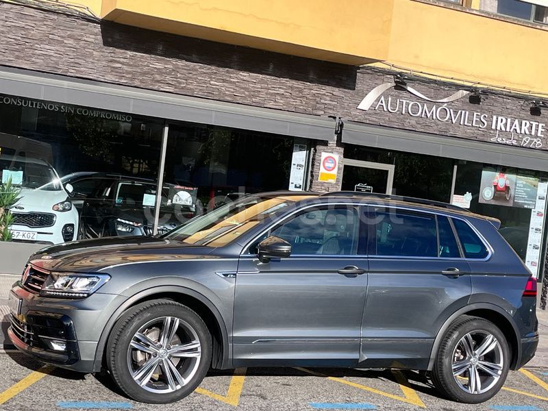 Gris / plata Usado 2020 VW Tiguan Advance SUV | 26.500 € (Precio justo) - Imagen 1/4