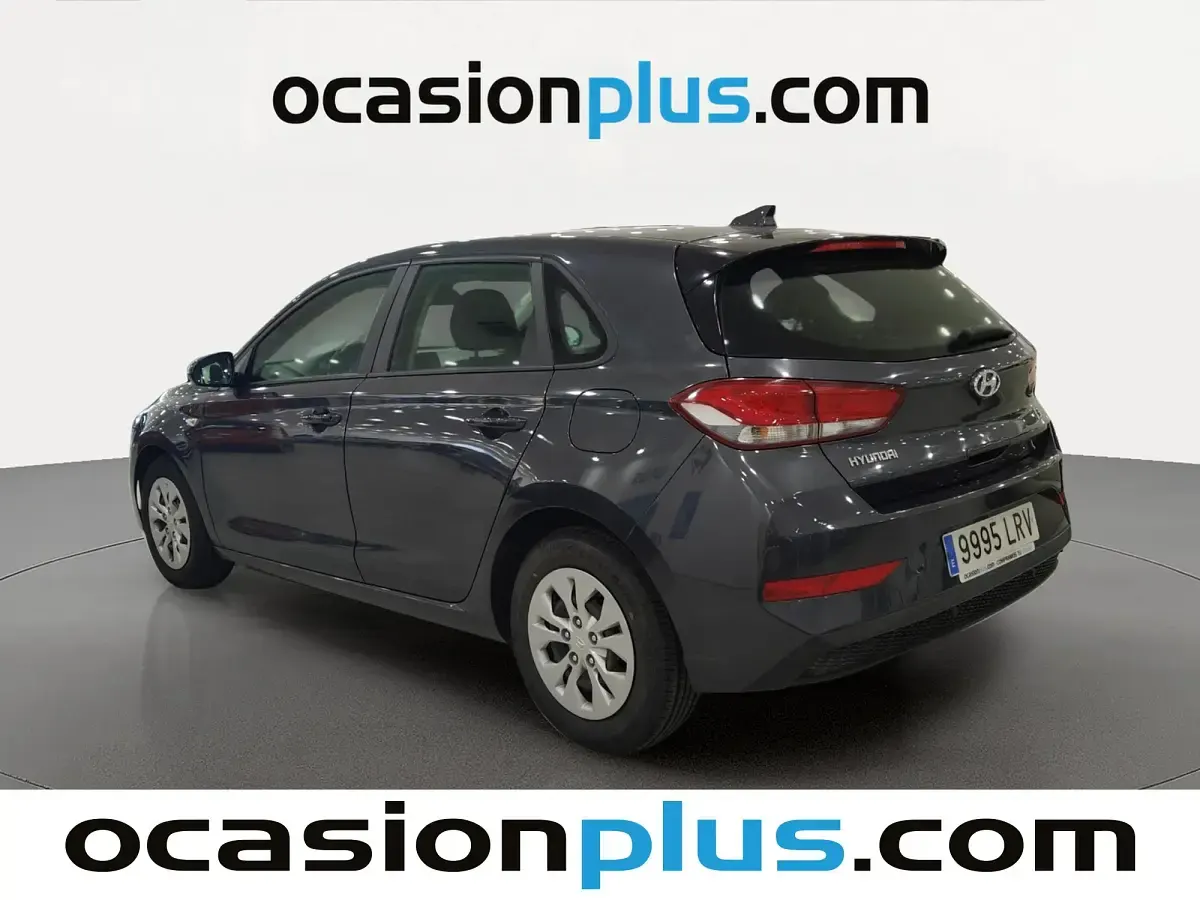 Usado Hyundai i30 120 CV (88 kW) 2021 Gris Utilitario