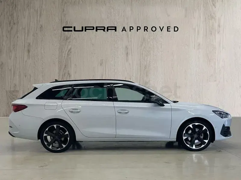 Usado Cupra Leon 150 CV (110 kW) 2023 Blanco Familiar