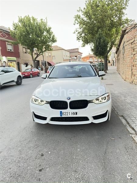 Usado BMW 318 Sport Line 143 CV (105 kW) 2013 Blanco Berlina