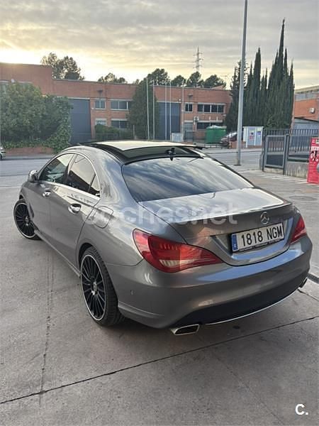 Usado Mercedes CLA200 Urban 136 CV (100 kW) 2016 Gris / plata Berlina