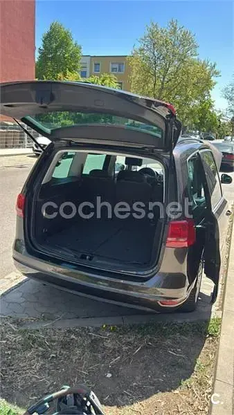 Usado VW Sharan Sport 140 CV (102 kW) 2014 Gris / plata Monovolumen