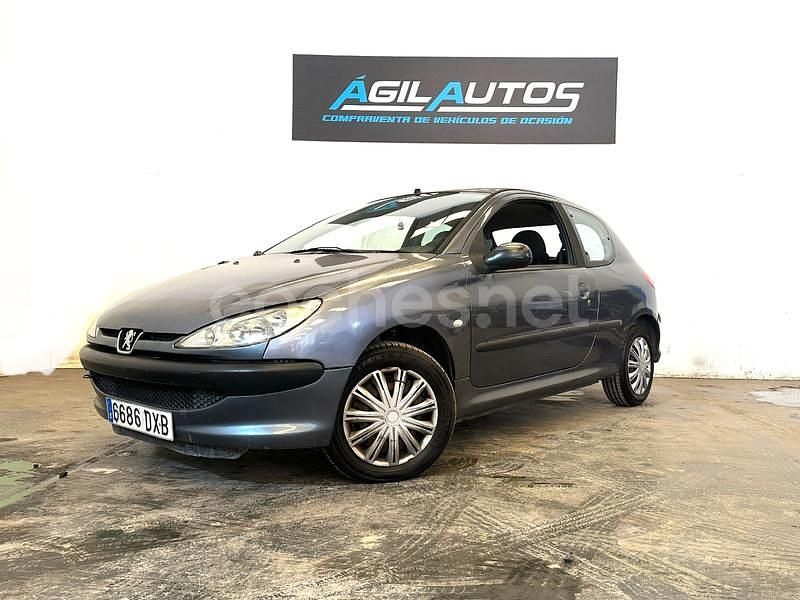 Gris / plata Usado 2006 Peugeot 206 Berlina | 2290 € (Buen precio) - Imagen 1/4