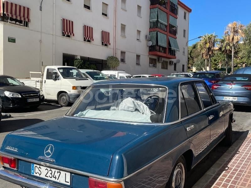 Usado Mercedes 200 140 CV (102 kW) 1983 Azul Familiar
