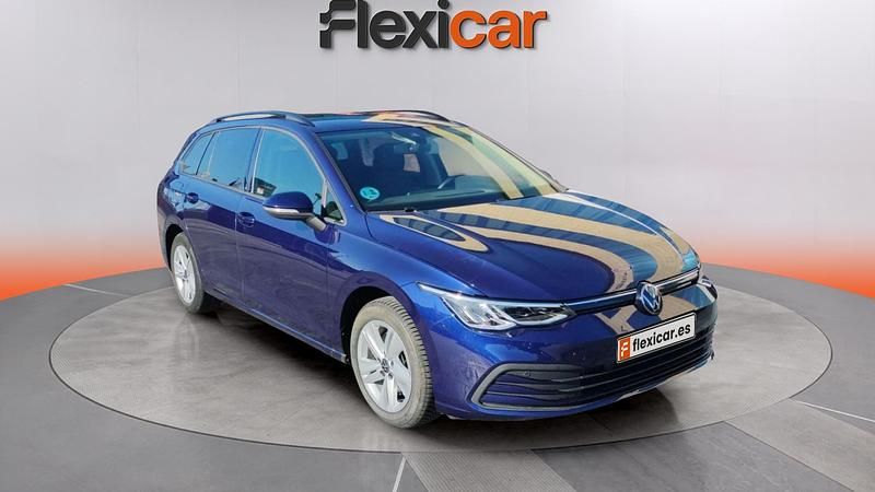 Usado VW Golf VIII 116 CV (85 kW) 2021 Azul Familiar