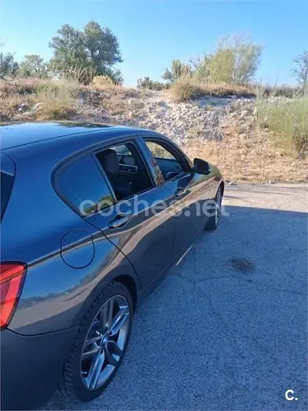 Usado BMW 116 Sport Line 116 CV (85 kW) 2019 Gris / plata Utilitario