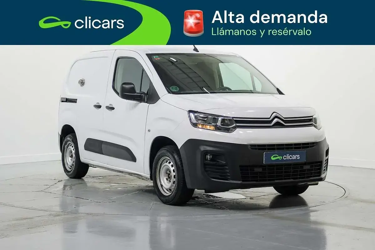 Usado Citroën Berlingo 102 CV (75 kW) 2021 Blanco Monovolumen