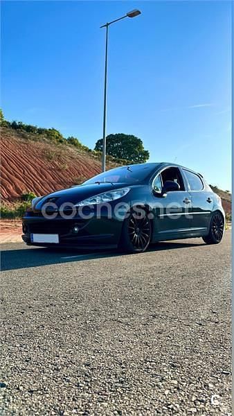 Usado Peugeot 207 110 CV (80 kW) 2007 Negro Berlina