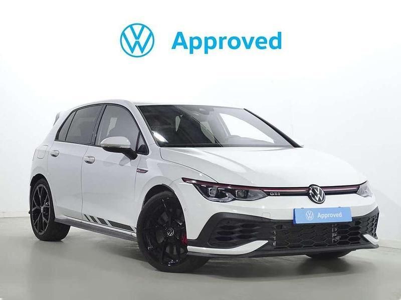 Blanco Usado 2023 VW Golf VIII GTI Utilitario | 41.300 € (Precio justo) - Imagen 1/4