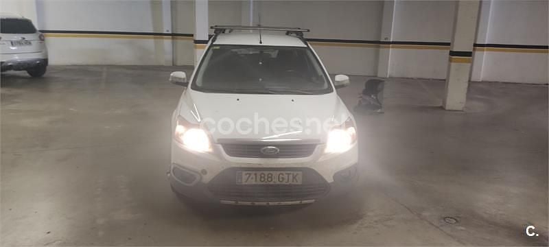 Blanco Usado 2010 Ford Focus Trend Familiar | 3400 € (Buen precio) - Imagen 1/4