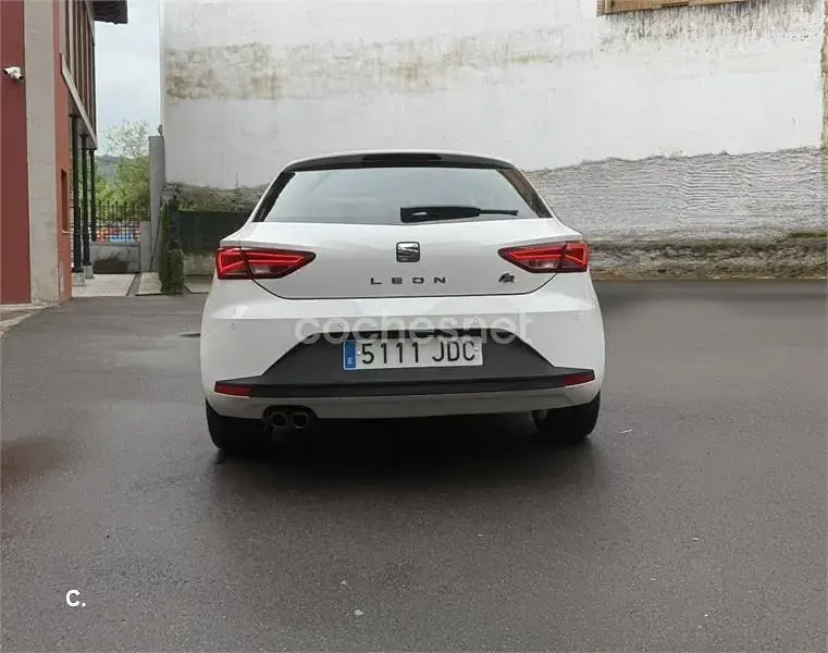 Usado Seat Leon SC FR 184 CV (135 kW) 2015 Blanco Utilitario