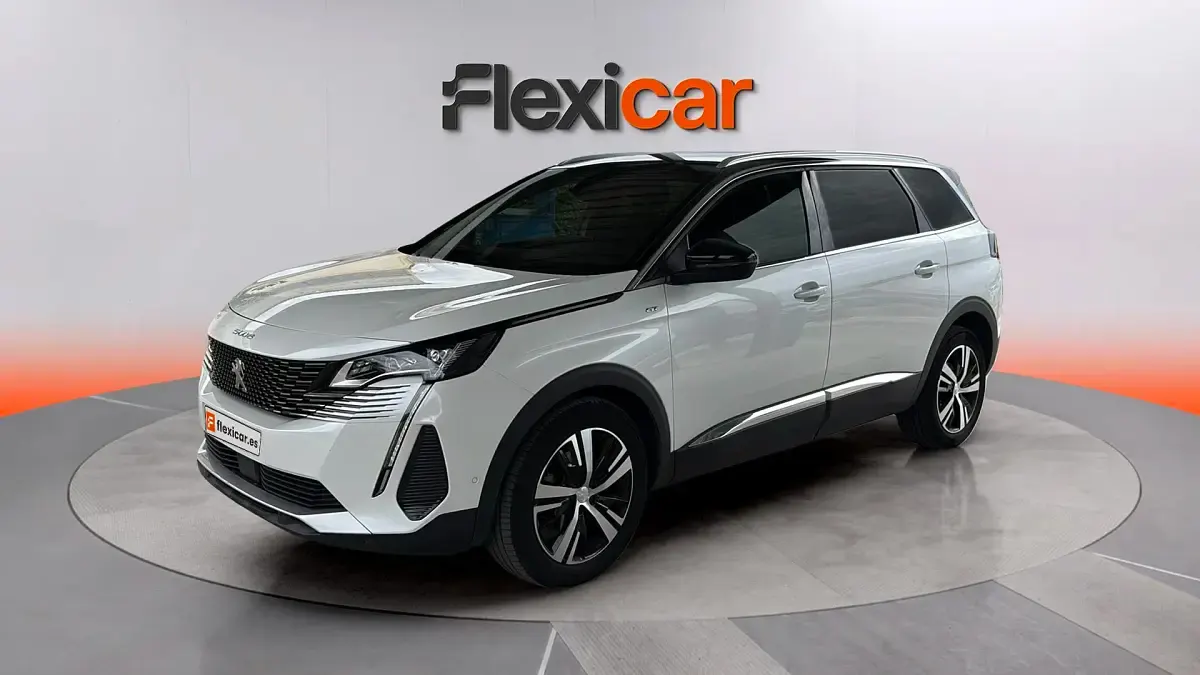 Usado Peugeot 5008 GT 131 CV (96 kW) 2022 Blanco SUV