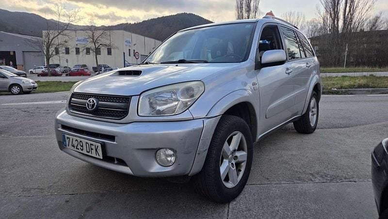 Usado Toyota RAV4 Sol 116 CV (85 kW) 2005 Plateado SUV