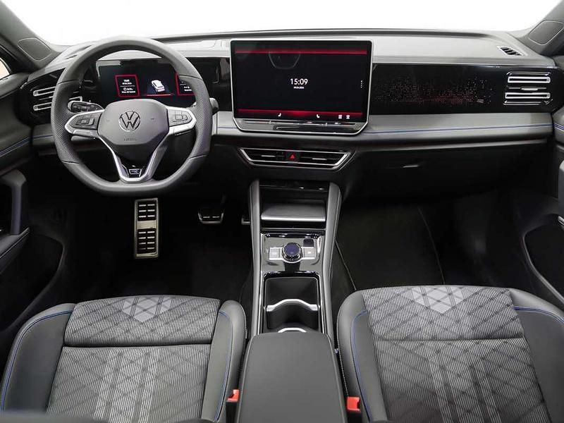 Usado VW Tiguan R-line 150 CV (110 kW) 2024 Azul SUV