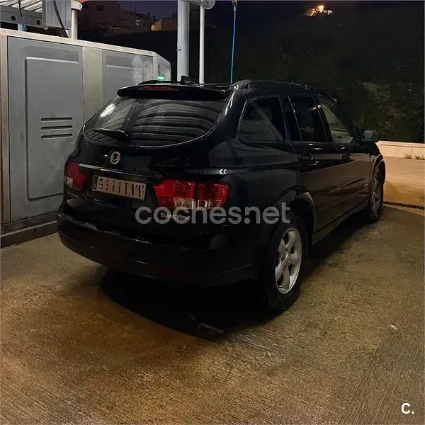 Usado SsangYong Kyron 141 CV (103 kW) 2007 Negro SUV