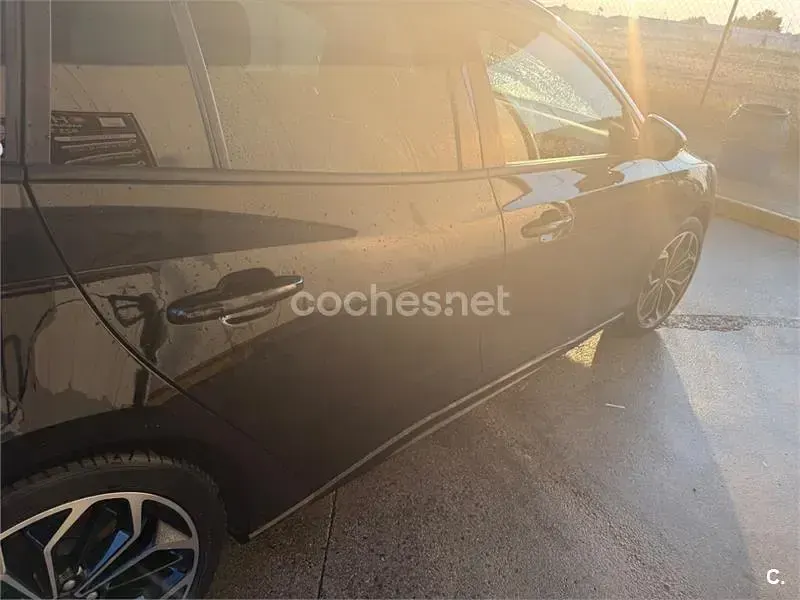 Usado Ford Focus Active X 155 CV (114 kW) 2021 Negro Familiar