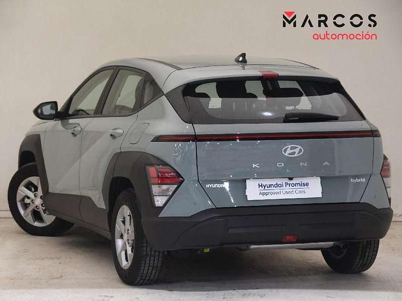 Usado Hyundai Kona 129 CV (94 kW) 2025 Verde SUV