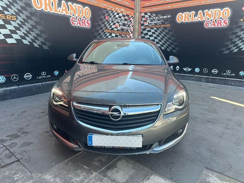 Usado Opel Insignia Business 136 CV (100 kW) 2017 Gris / plata Berlina