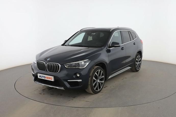 Gris Usado 2019 BMW X1 xLine SUV | 22.799 € (Un poco caro) - Imagen 1/3