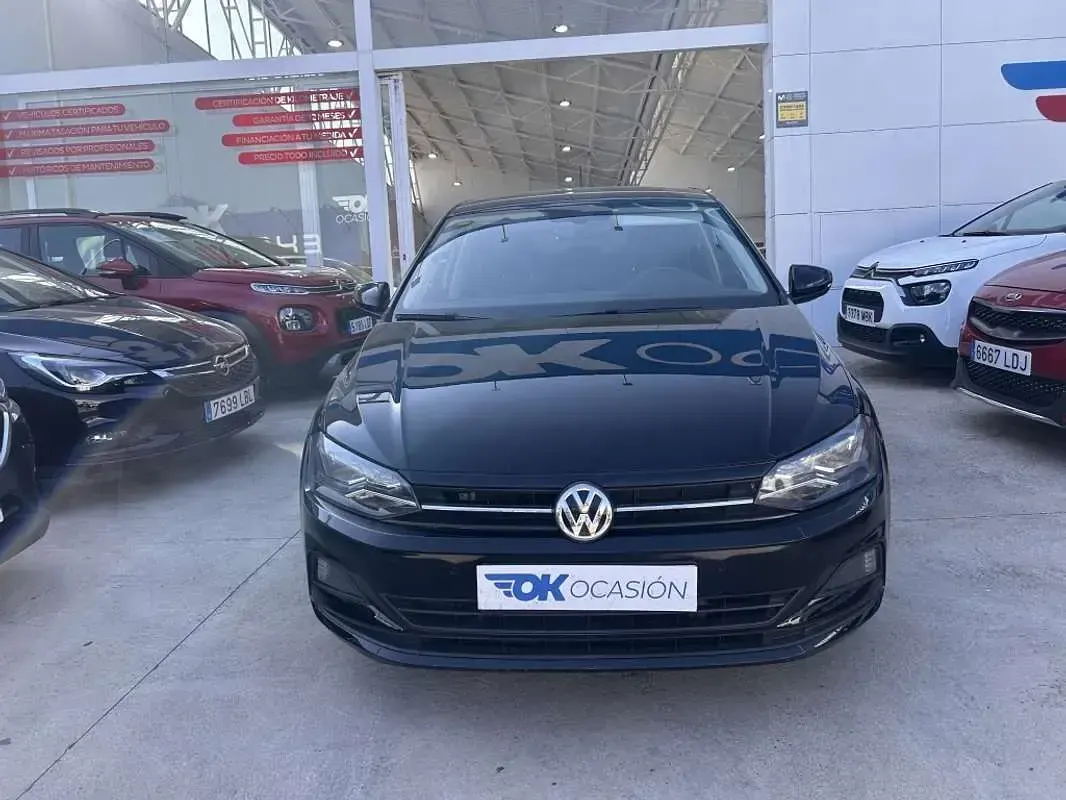 Usado VW Polo Beats 95 CV (69 kW) 2019 Negro Utilitario
