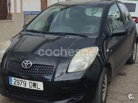 Usado Toyota Yaris 90 CV (66 kW) 2006 Negro Berlina