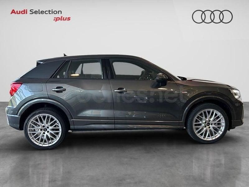 Usado Audi Q2 116 CV (85 kW) 2025 Gris / plata SUV