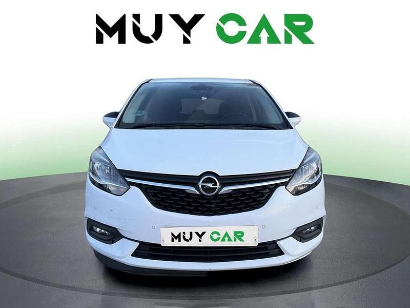 Usado Opel Zafira Family 140 CV (102 kW) 2018 Blanco Monovolumen
