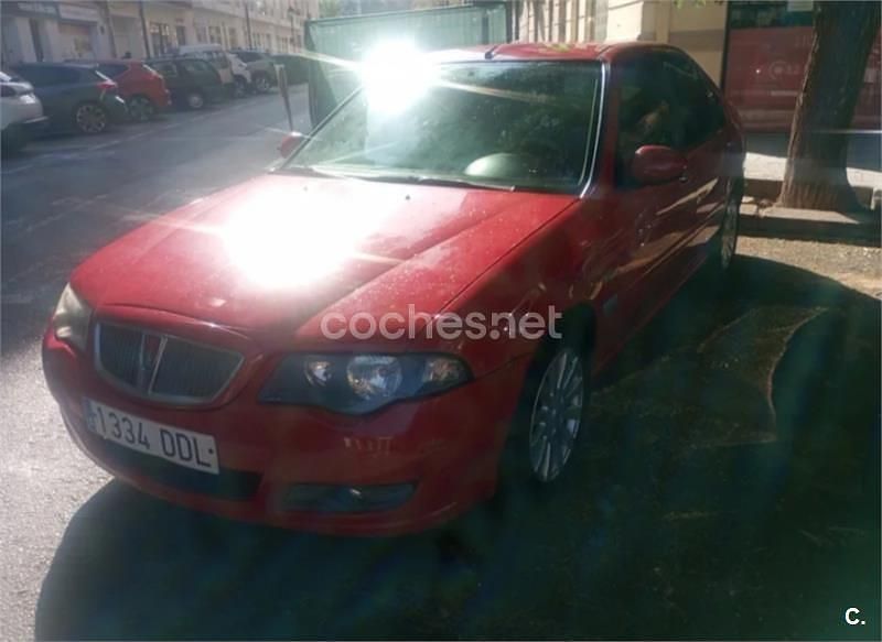 Usado Rover 45 109 CV (80 kW) 2004 Rojo Berlina