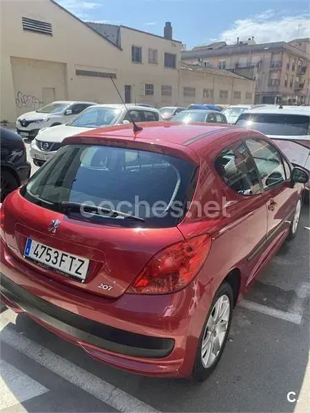 Usado Peugeot 207 95 CV (69 kW) 2007 Granate Berlina