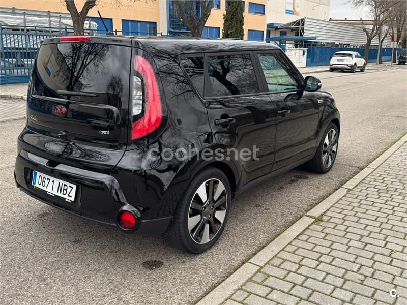 Usado Kia Soul 128 CV (94 kW) 2015 Negro SUV